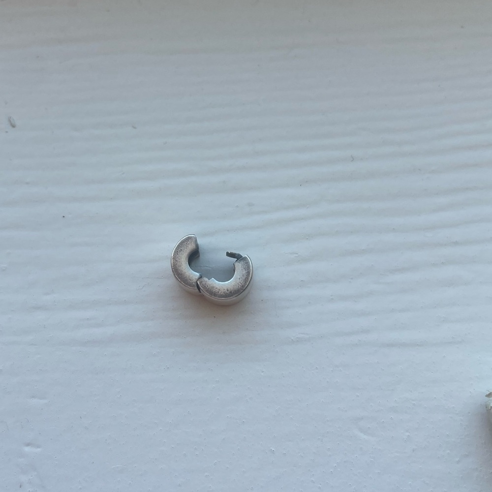 Pandora charm clipper / spacer